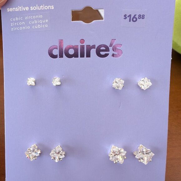 *3 for $30* Claire's earring set NEW - Picture 1 of 2